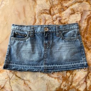 HOT KISS JEAN SKIRT